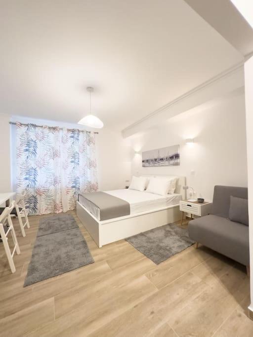 Petite Retreat In Kolonaki, /netflix Αθήνα
